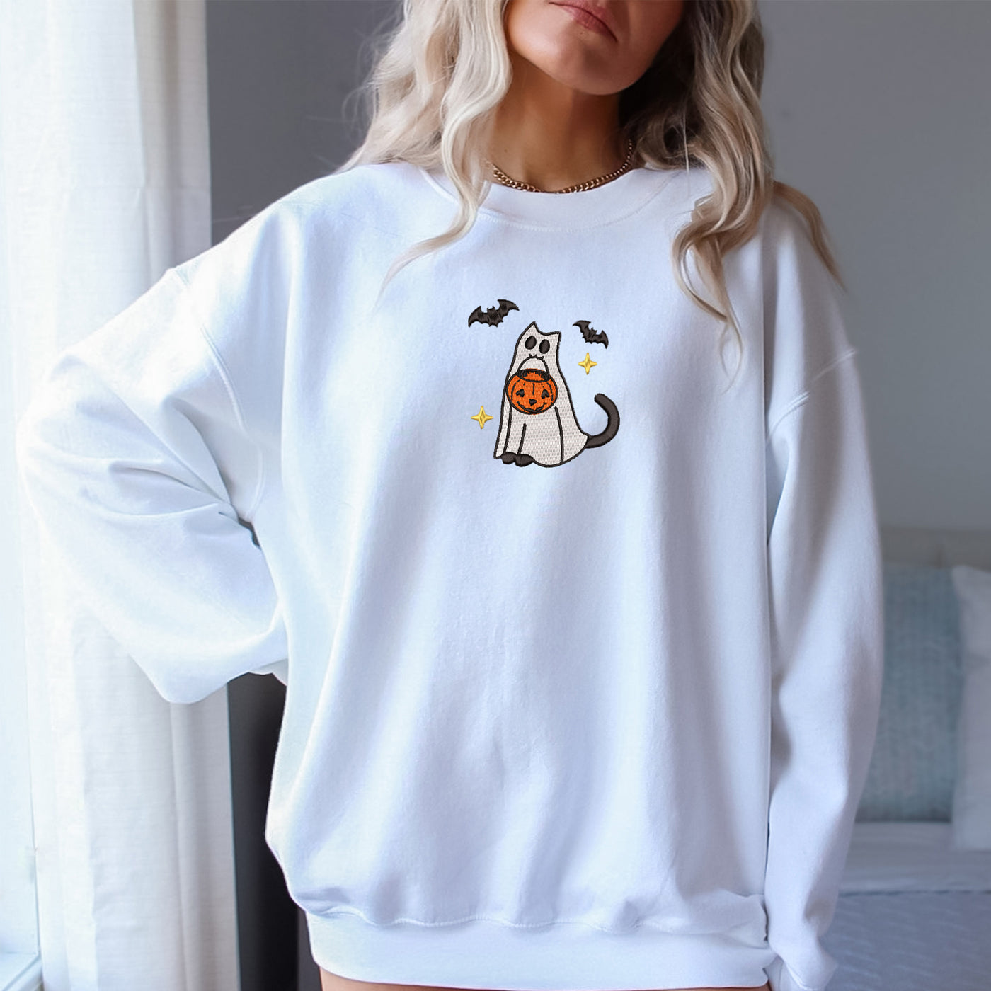 Embroidery Spooky Cat Hoodie and sweatshirt white